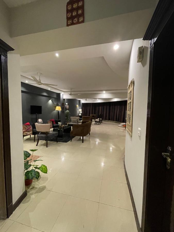 Freddy'S Luxury Family Apartments イスラマバード エクステリア 写真