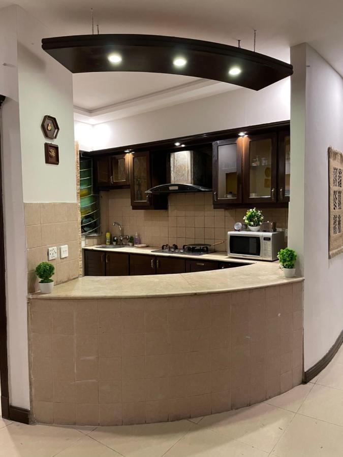 Freddy'S Luxury Family Apartments イスラマバード エクステリア 写真